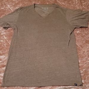Hurley Men's Large V-Neck Tee Shirt